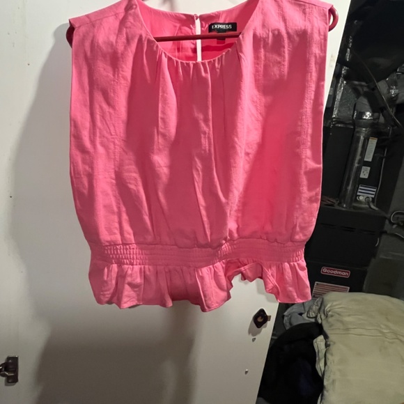 Express pink sleeveless peplum top - Picture 2 of 8